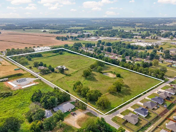 413 W Hayward Drive, Mt Vernon, MO 65712