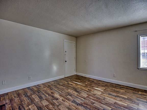 3rd image of 1005 Little Bay Ave APT B1