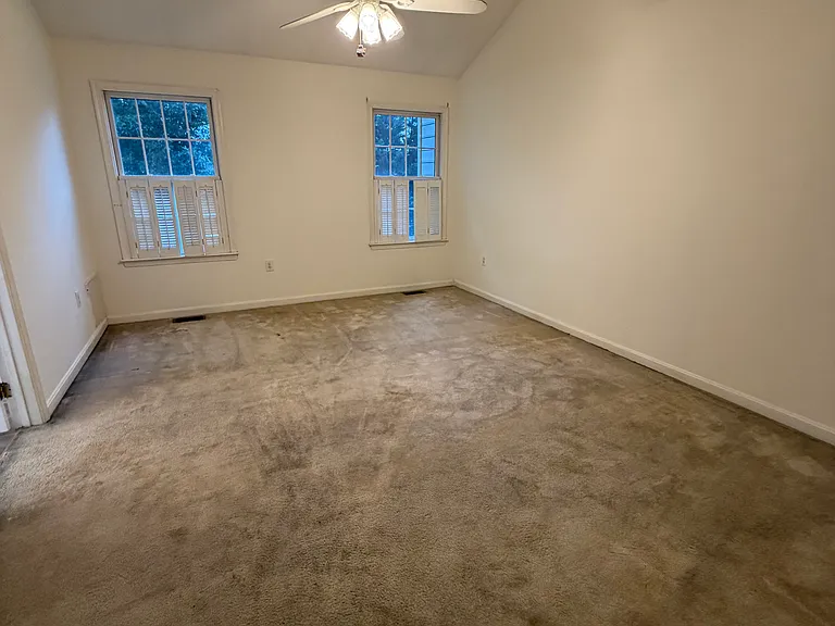 260 Morningside Dr — Photo 5