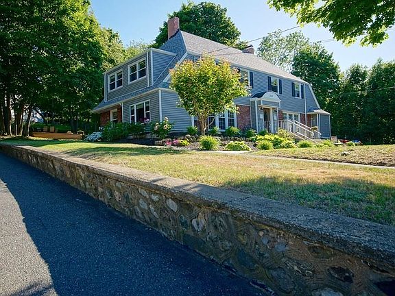 2nd image of 310 Lowell St #A
