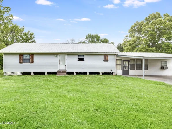 4812 Meadow Crest Dr, New Iberia, LA 70560