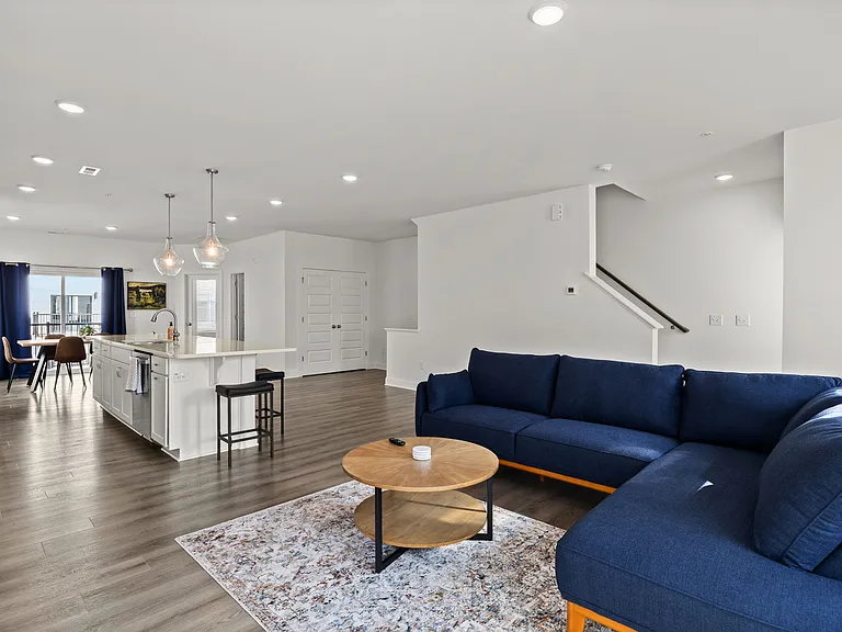 1233 S Blount St #201 — Photo 5