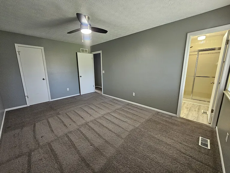 1792 Plains Blvd — Photo 10