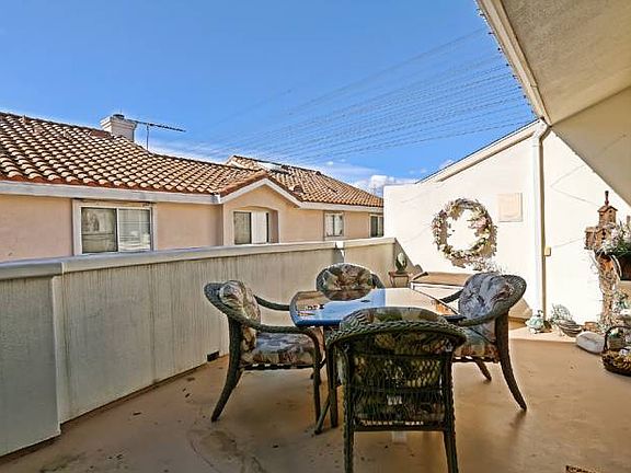 Deck for entertaining