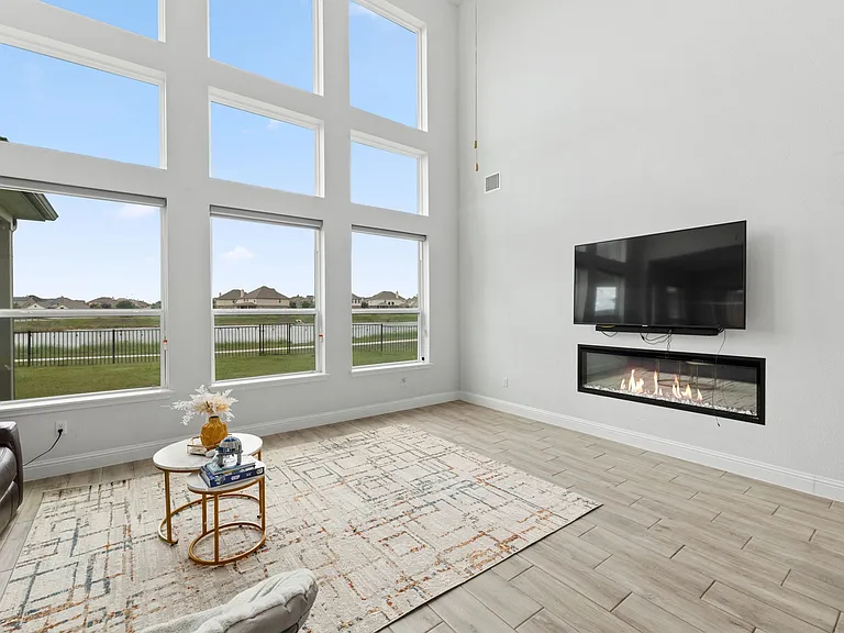 20512 Christie Marie Ln — Photo 10