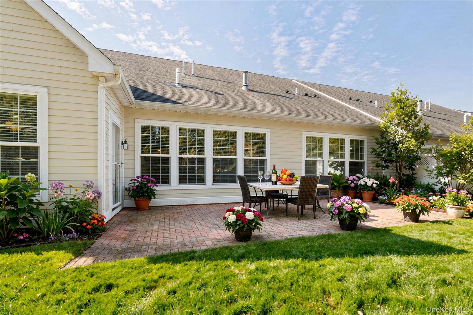  Private rear stone patio