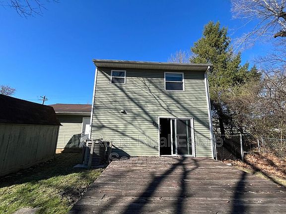 2nd image of 3506 Grand Ave