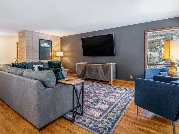 N3669 N Us Highway 2, Iron Mountain, MI 49801