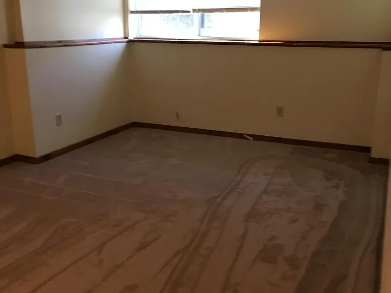 52 Village Green Rd — Photo 6