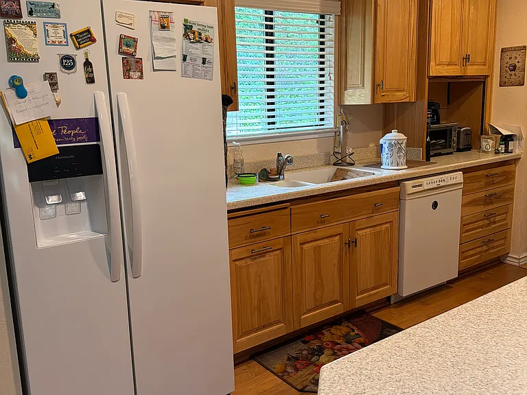 10335 Mercury Dr — Photo 9