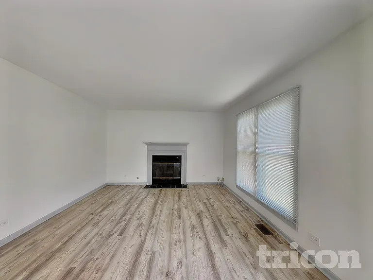 1419 Farrington Ln — Photo 15
