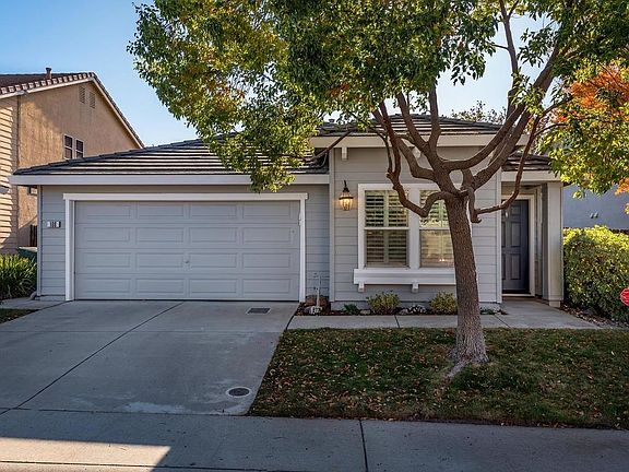 2nd image of 108 Tatiana Ct