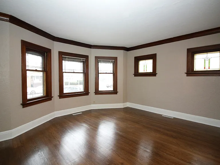3149 S Hanson Ave #LOWER — Photo 11