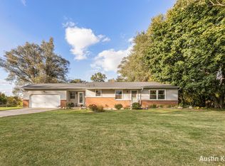 643 Leonard St NW, Grand Rapids, MI 49504