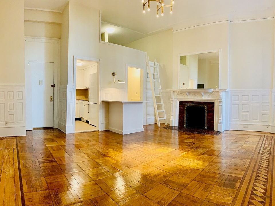 1st image of 135 W 75th St APT 2