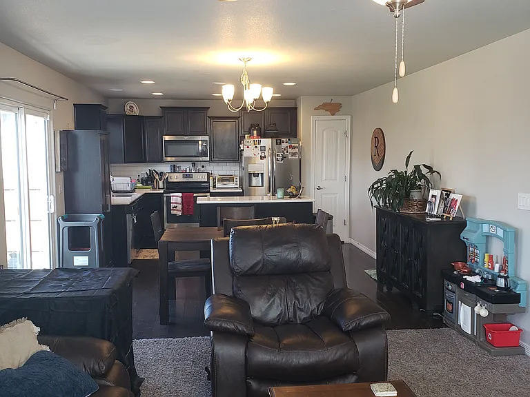 9774 Vistas Park Dr — Photo 17