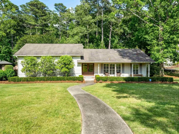 3301 Stoneridge Dr, Mountain Brook, AL 35223