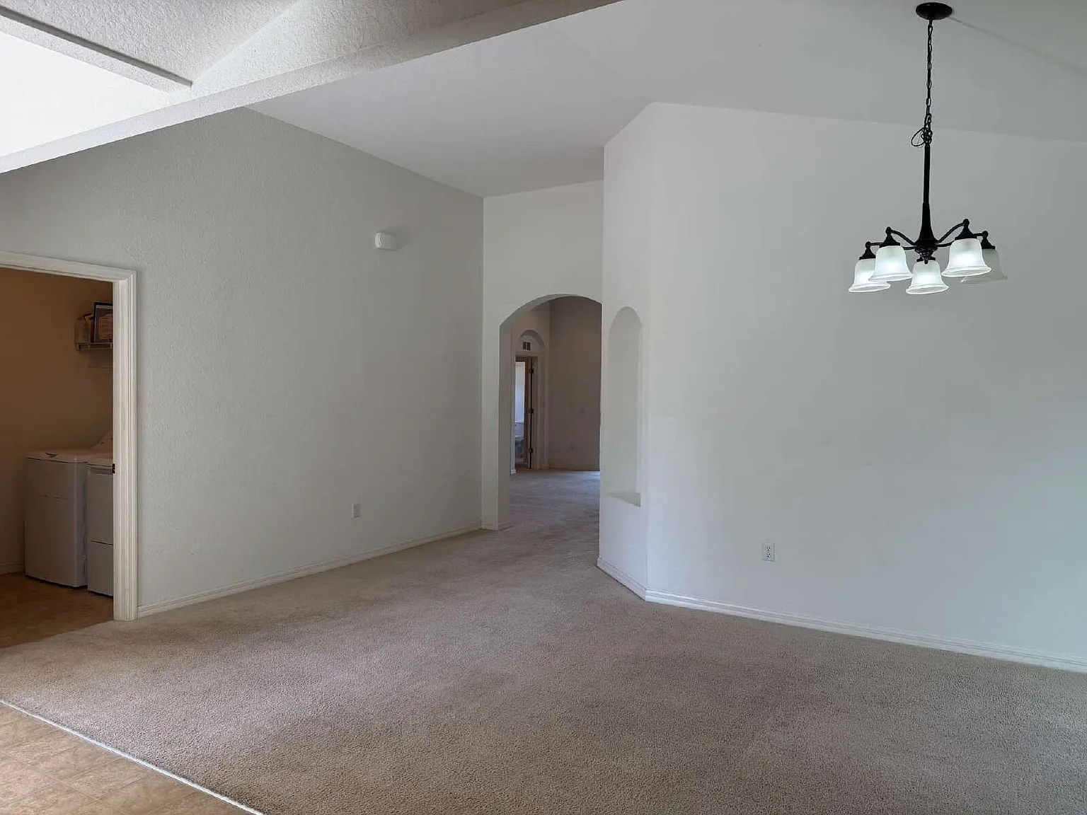 4 bed, 3.0 bath, 1995 sqft, $1,845 — Photo 4