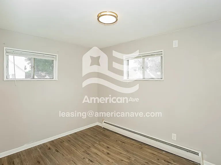 614184_010_wm_-_main_bedroom_13139103.jpg