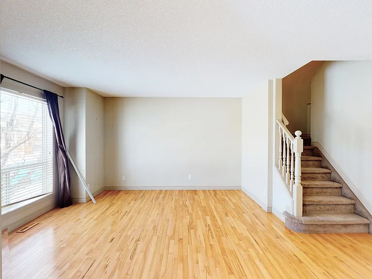95 Arbour Meadows Close NW — Photo 2