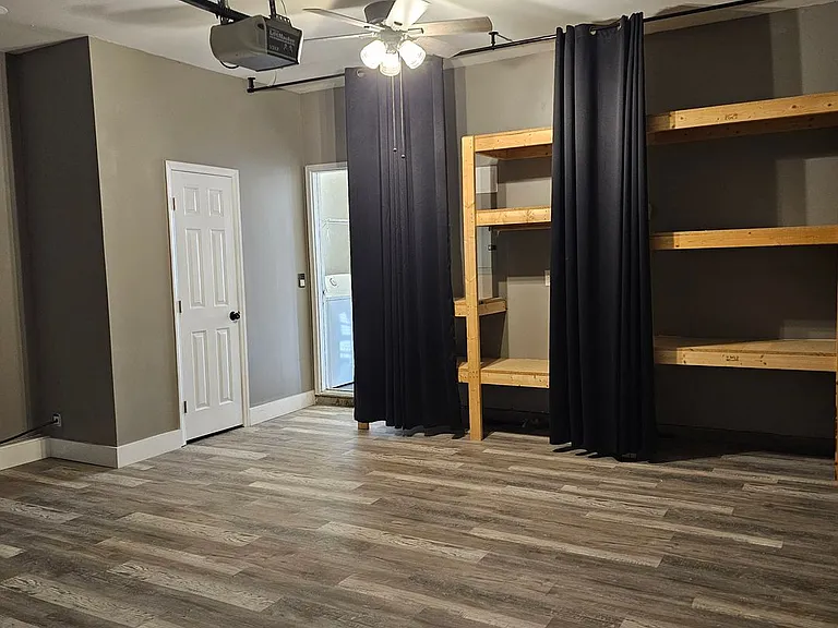 256 Stansbury Ln — Photo 12