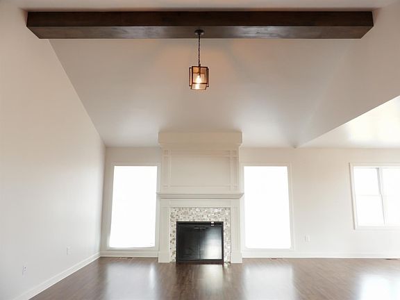 4th image of 2709 E 17th St