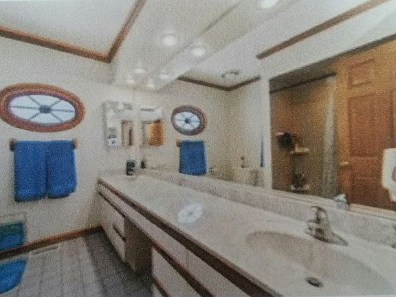 FULL BATH