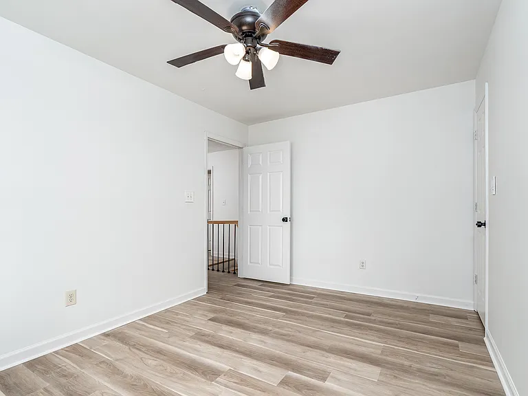 2718 Buckner Ln — Photo 32