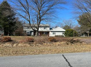 213 Skyline Dr, Willow Street, PA