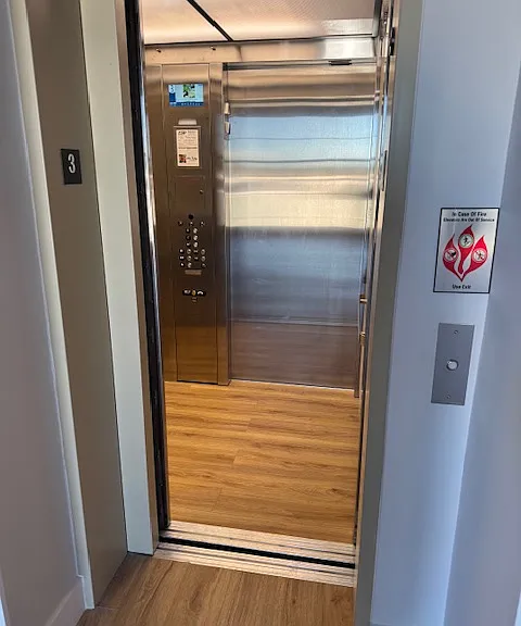 100 W Union St #300 — Photo 14