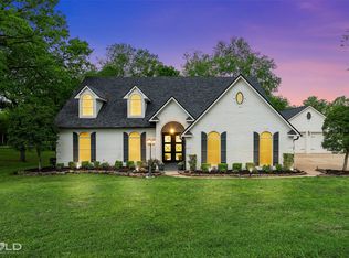 1957 Leeward Cv, Benton, LA 71006