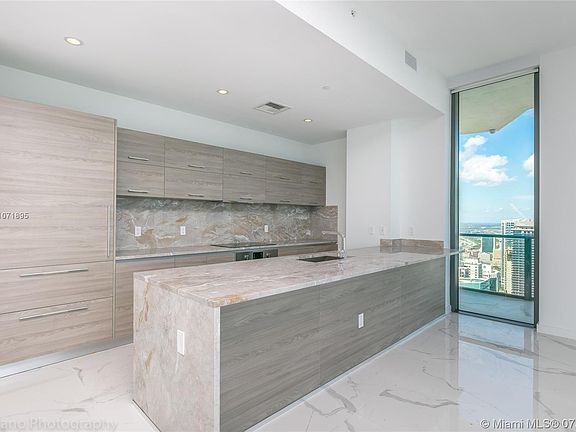 5th image of 1300 S Miami Ave #5101