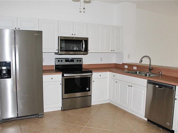3rd image of 3500 Mondovi Ct Unit 422