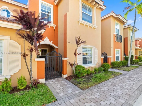 2611 SW 120th Ter #202-2, Hollywood, FL 33025