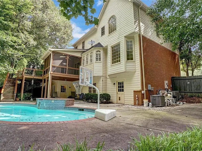 510 Jacaranda Ct — Photo 53