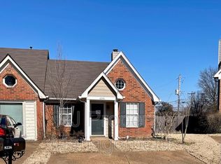 8226 Town N Country Dr, Cordova, TN 38016
