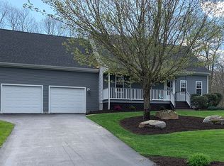 96 Songbird Dr, Dartmouth, MA 02747
