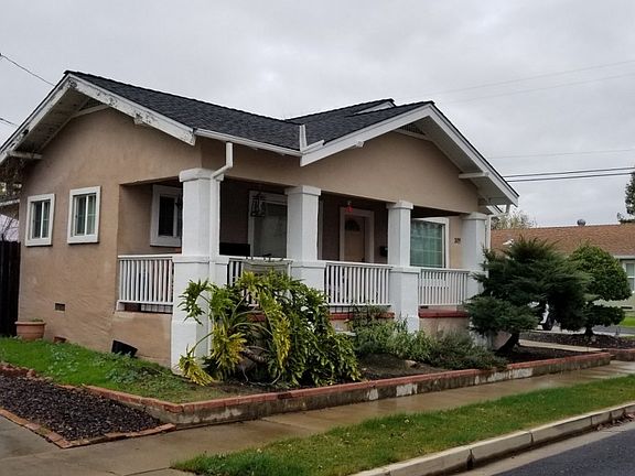 3rd image of 209 Placer St