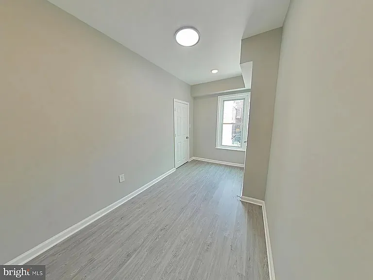 1743 N Stillman St — Photo 7