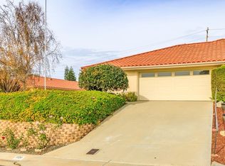 1120 N Crescent Ridge Rd, Fallbrook, CA 92028