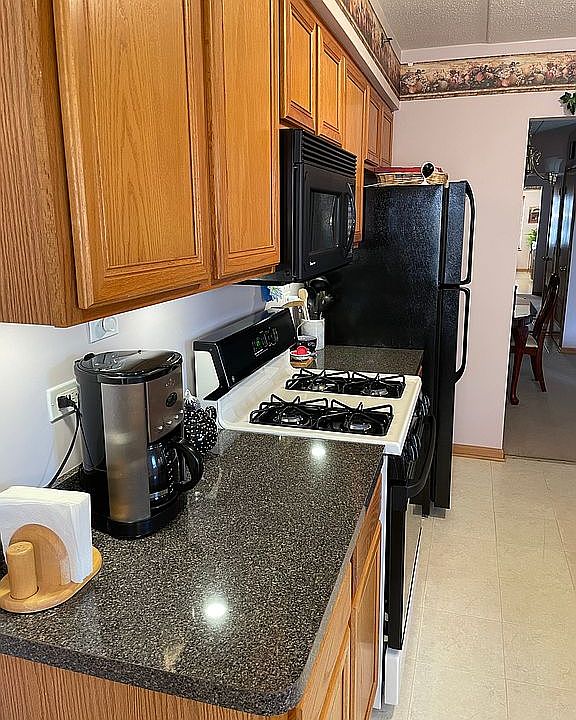 1st image of 6845 Forestview Dr APT 2B
