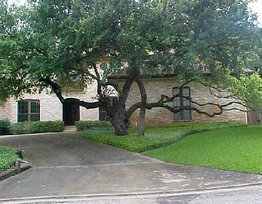 3rd image of 330 STONE WOOD