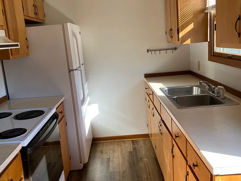 649 Bob White Ln — Photo 7