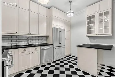 Rented by Sotheby's International Realty