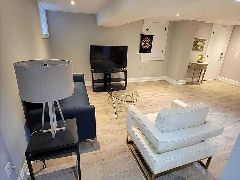41 Brucewood Cres — Photo 7