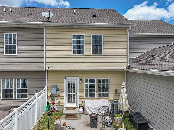 5th image of 1517 Winding Creek Dr
