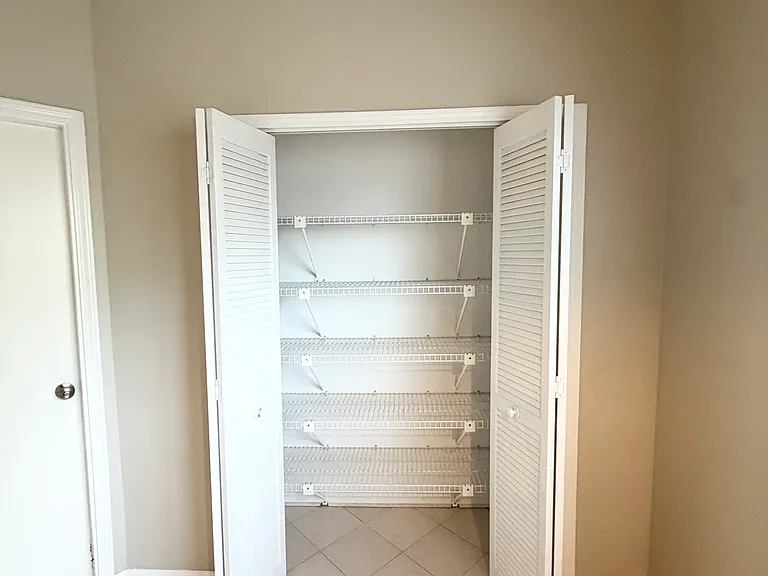 14174 Hampton Falls Dr N — Photo 36