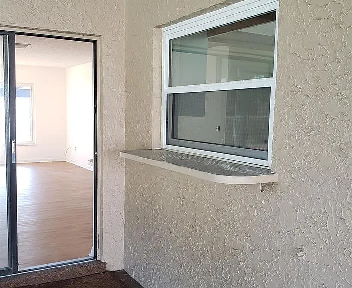 503 Chancellar Dr — Photo 11
