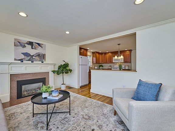 2nd image of 25 Jensen Rd
