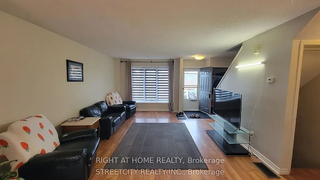 2 bed, $1,950 — Photo 1